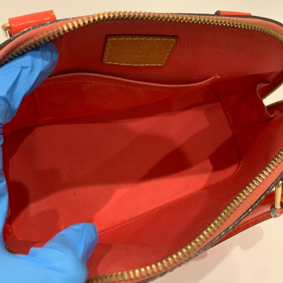 【9.28】#1 Preowned Value $850 Lv Orange vernis Alma bb with strap Sku#85963 - Picture 5 of 9